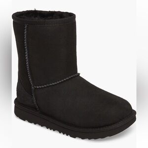 UGG Classic Short II Weather Water Resistant